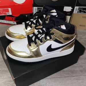 Air Jordan 1 Mid SE (GS)